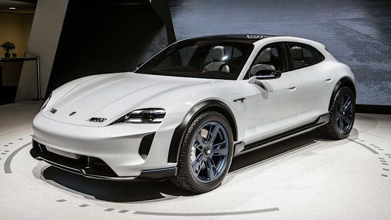 Porsche Mission E Cross Tursimo electric crossover revealed in Geneva